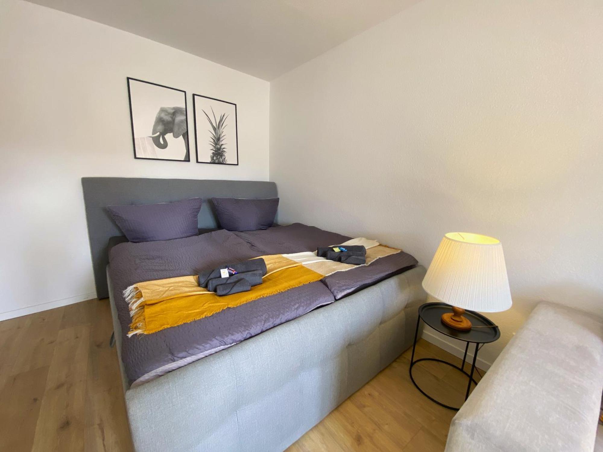 Schoelerberg Apartment Mit Tiefgaragenparkplatz Und Kingsize-Bett Osnabrueck Exterior photo